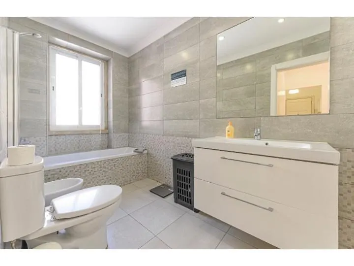 Houze_Central Lisbon 4 Room Flat البرتغال